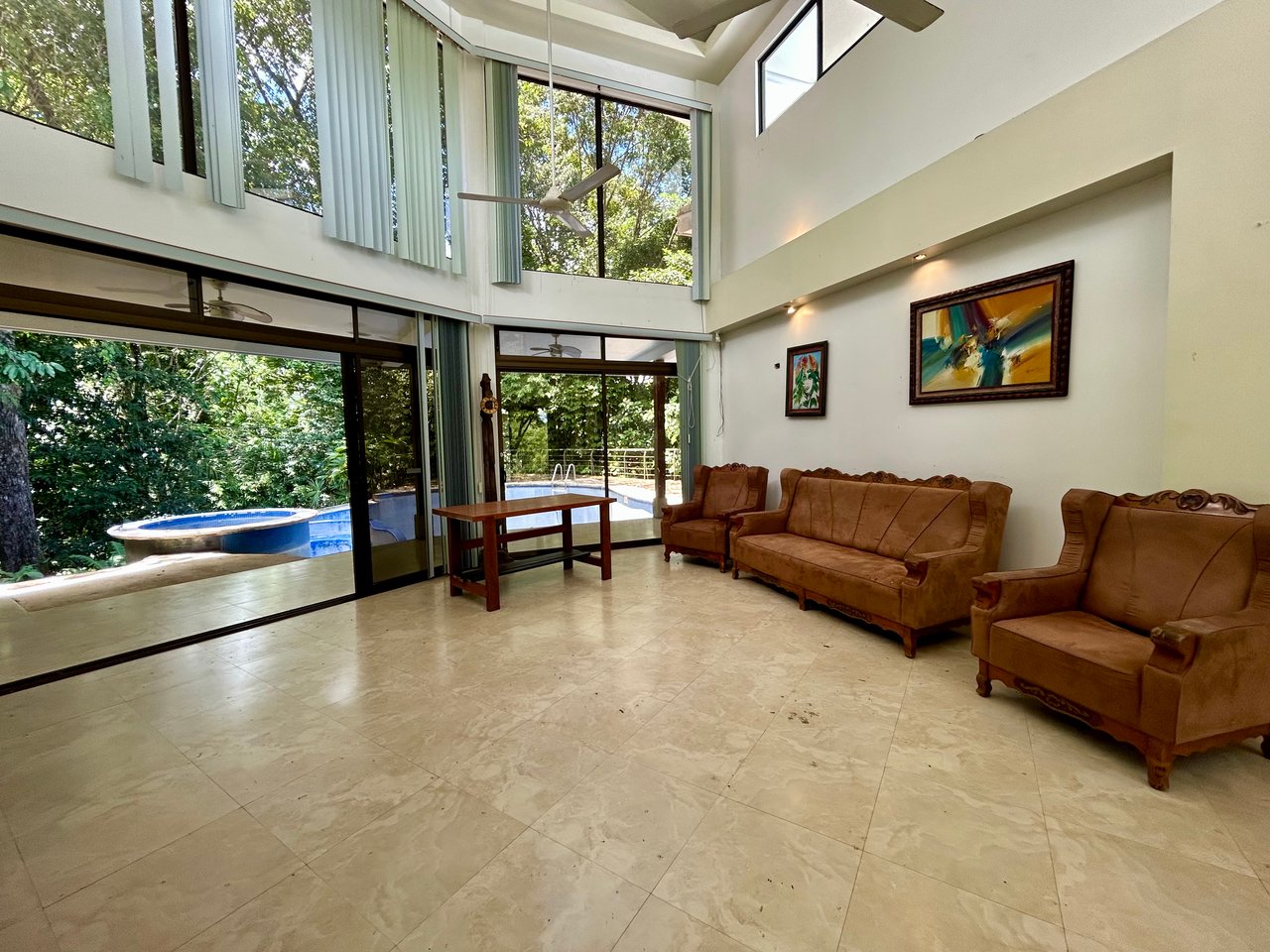 Fixer-Upper Home with an studio Office in Palmar Norte on a 4-Hectare Property