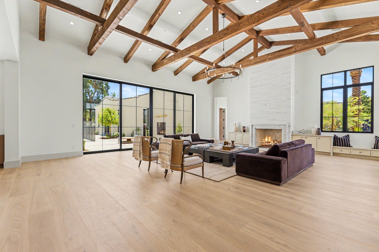 The Berneil House Paradise Valley Demonstrates Organic-Luxe design