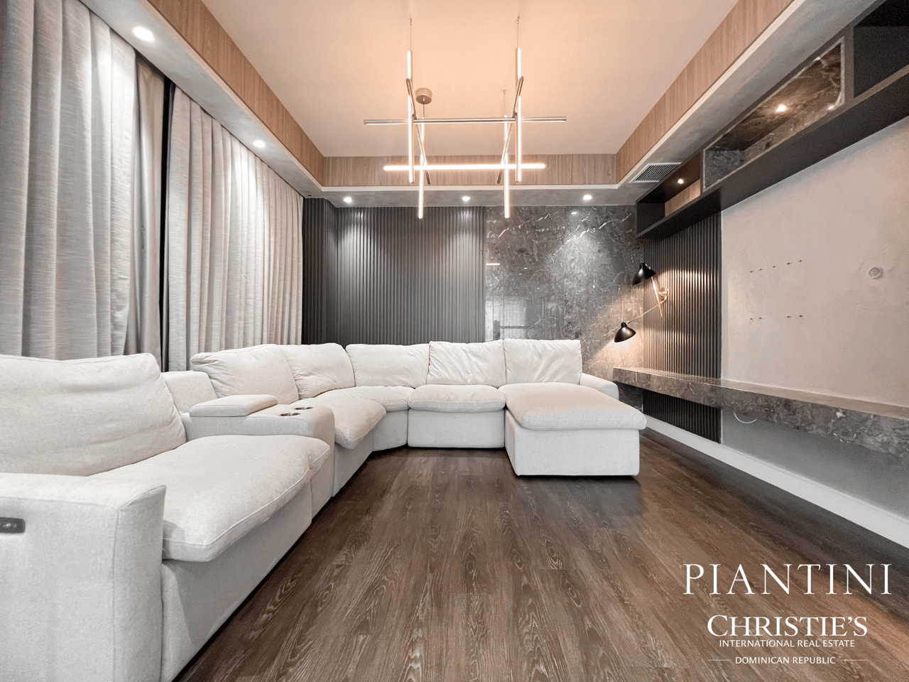 Piantini Condo, Santo Domingo.