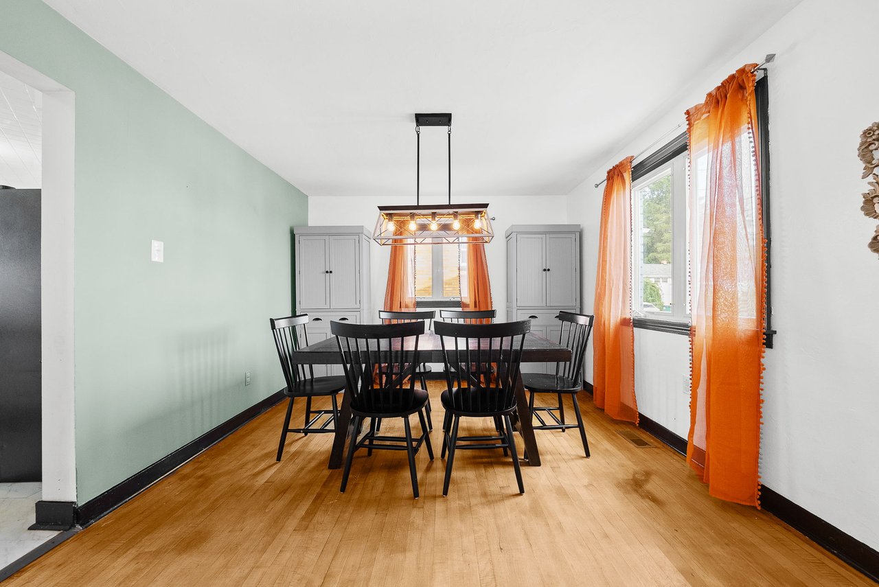 615 Lincoln Ave, Carnegie PA 15106