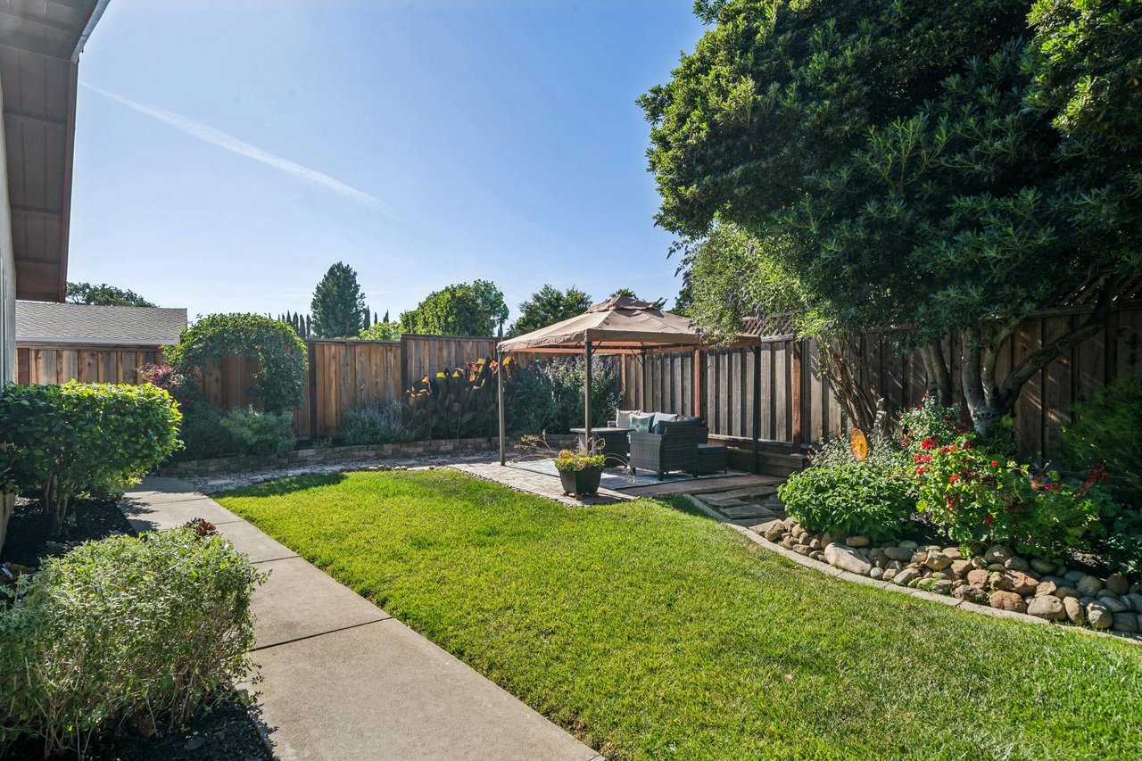 7403 Hillsdale Dr, West Pleasanton