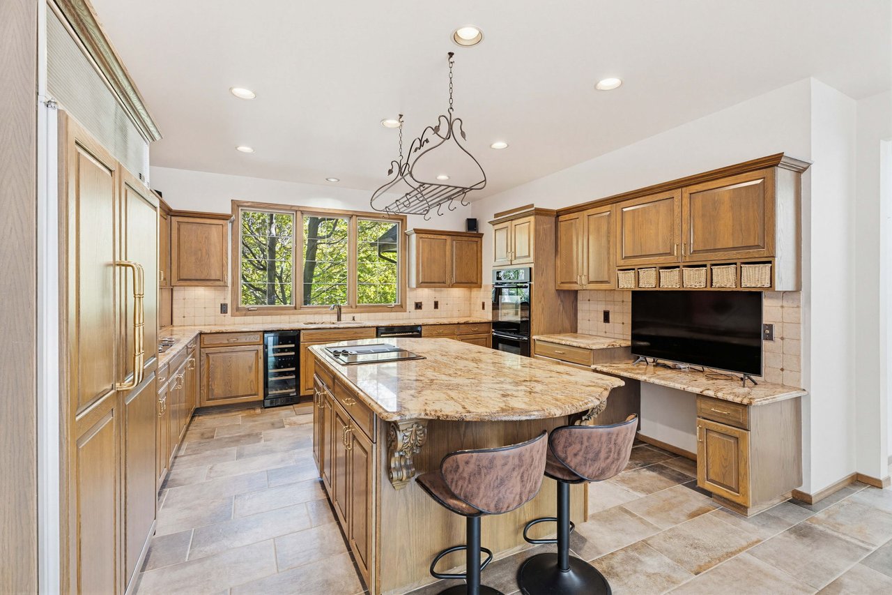 1743 Beechwood Way