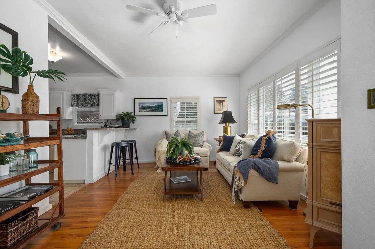 206 Saxon Ave