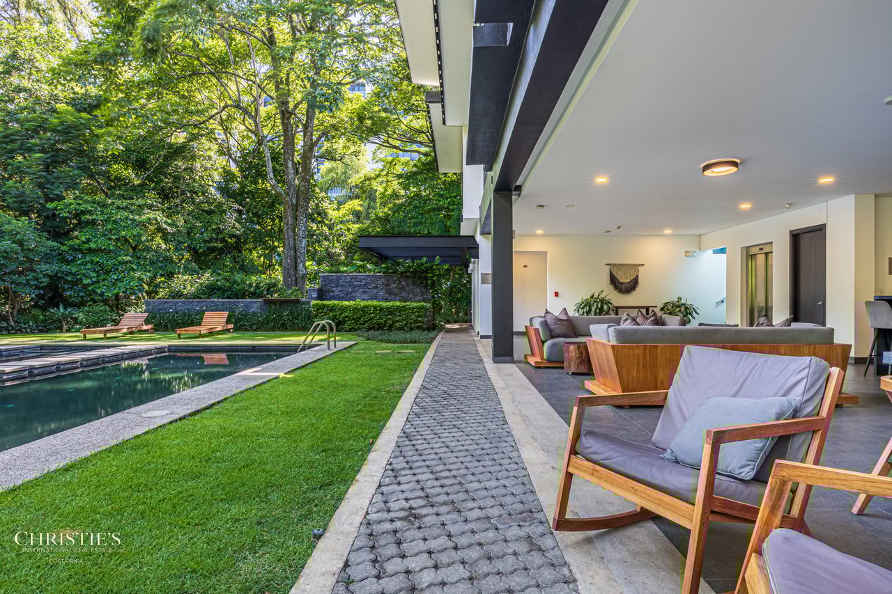 Luxurious Four-Bedroom Condo in the Hills of Escazú   