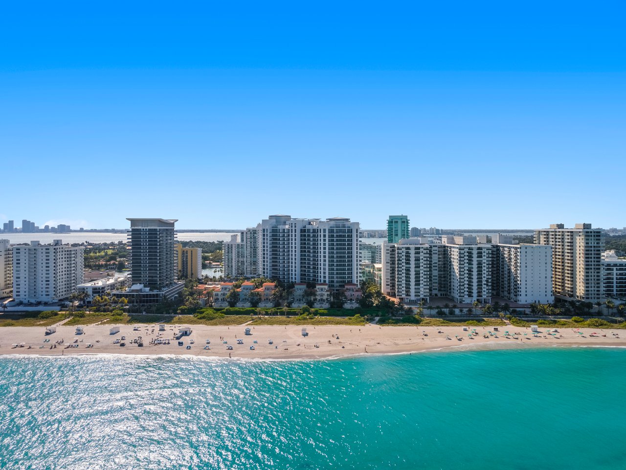 5959 Collins Ave Unit: PH2007, Miami Beach, FL 33140