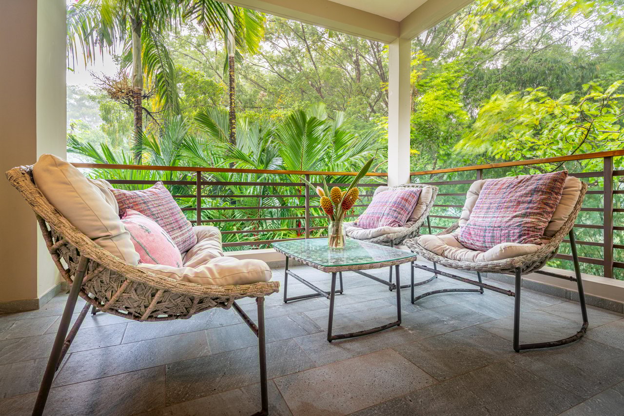 Luxury Beachfront Penthouse Condo - Most Private Unit in Elan