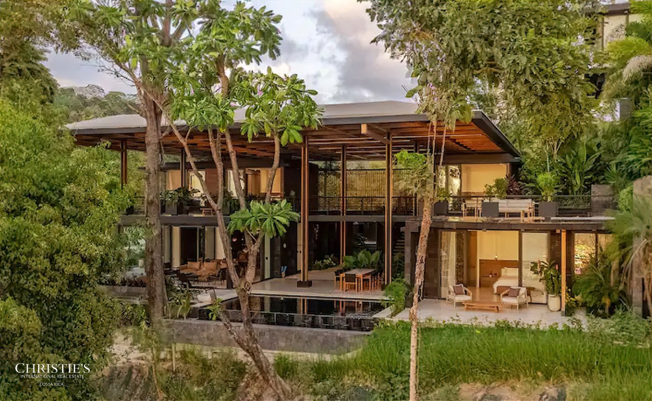 Magna Pacific - Luxury Estate Compound comprised of two Immaculate Villas