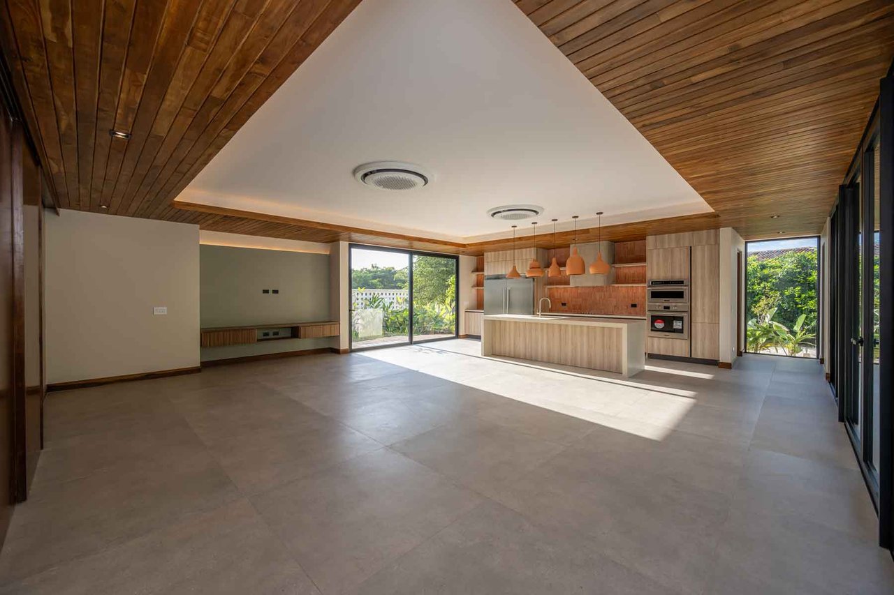 Casa Los Feliz | Elegant 4-Bedroom Villa in Hacienda Pinilla’s Reserva del Golf