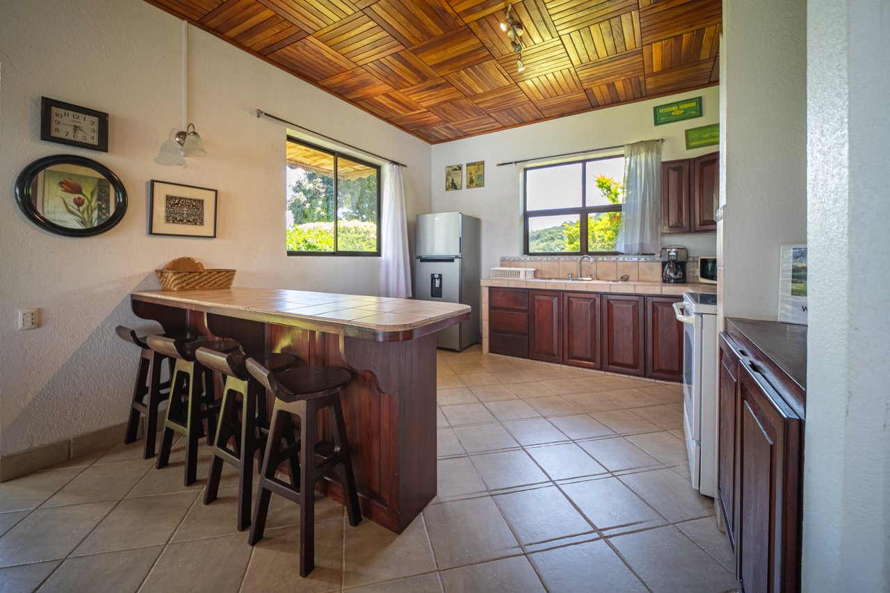 Rio Chiquito Ranch & Villas | 143-Hectare Ranch Estate with Villas, Forest & Full Infrastructure in Tilarán, Costa Rica