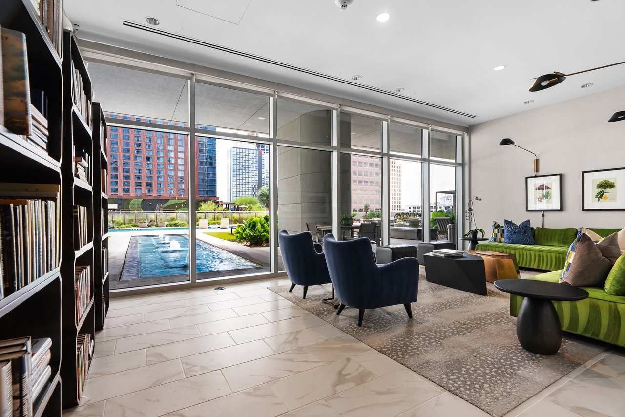 200 Congress Ave, Unit 21D