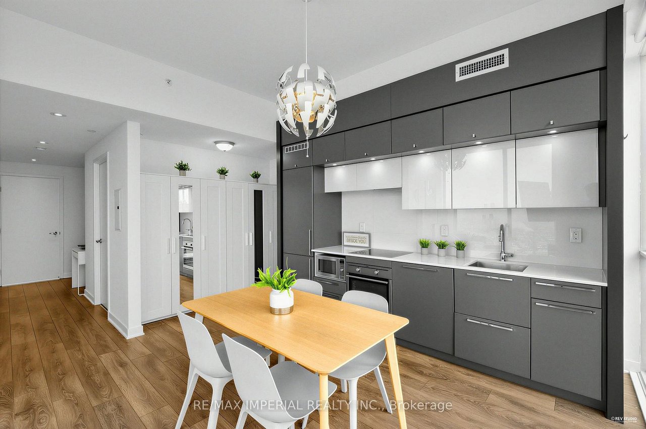 LUXURY SOUTHWEST PENTHOUSE