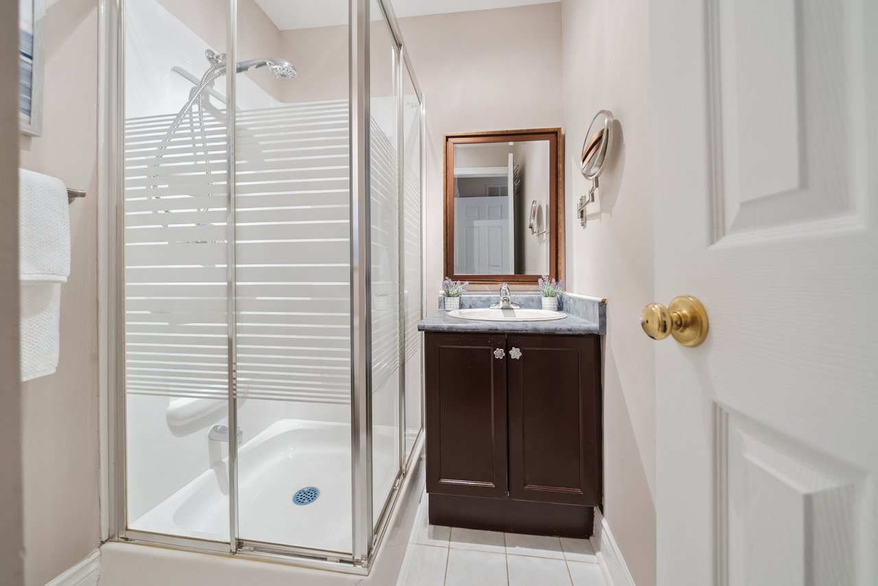 140 Reeve Dr