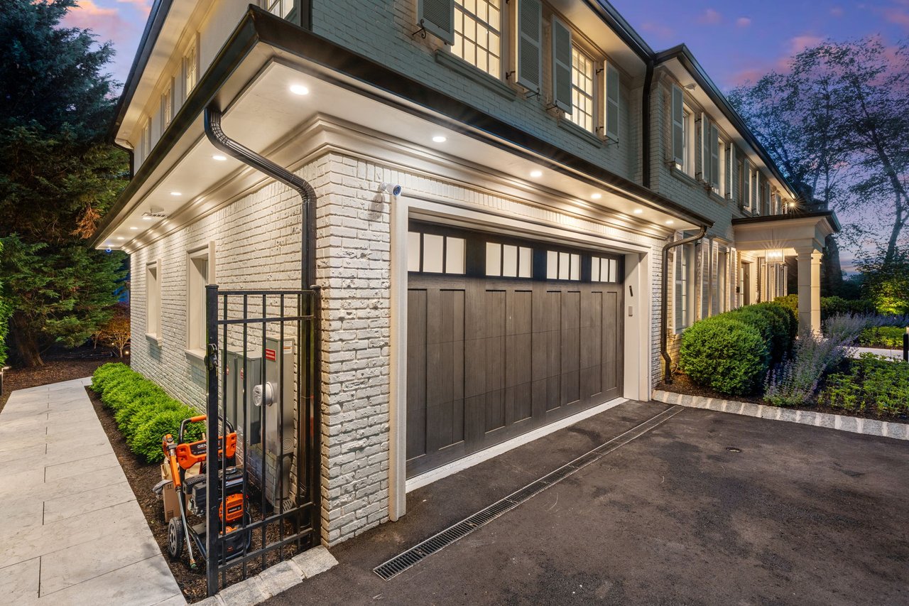 306 Hutchinson Road