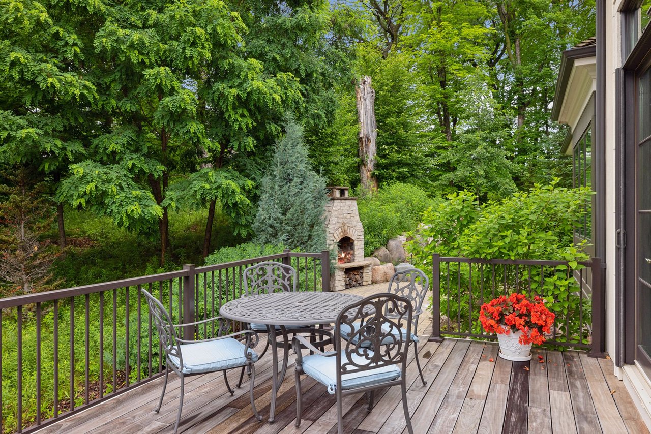 405 Carpenters Point, Wayzata