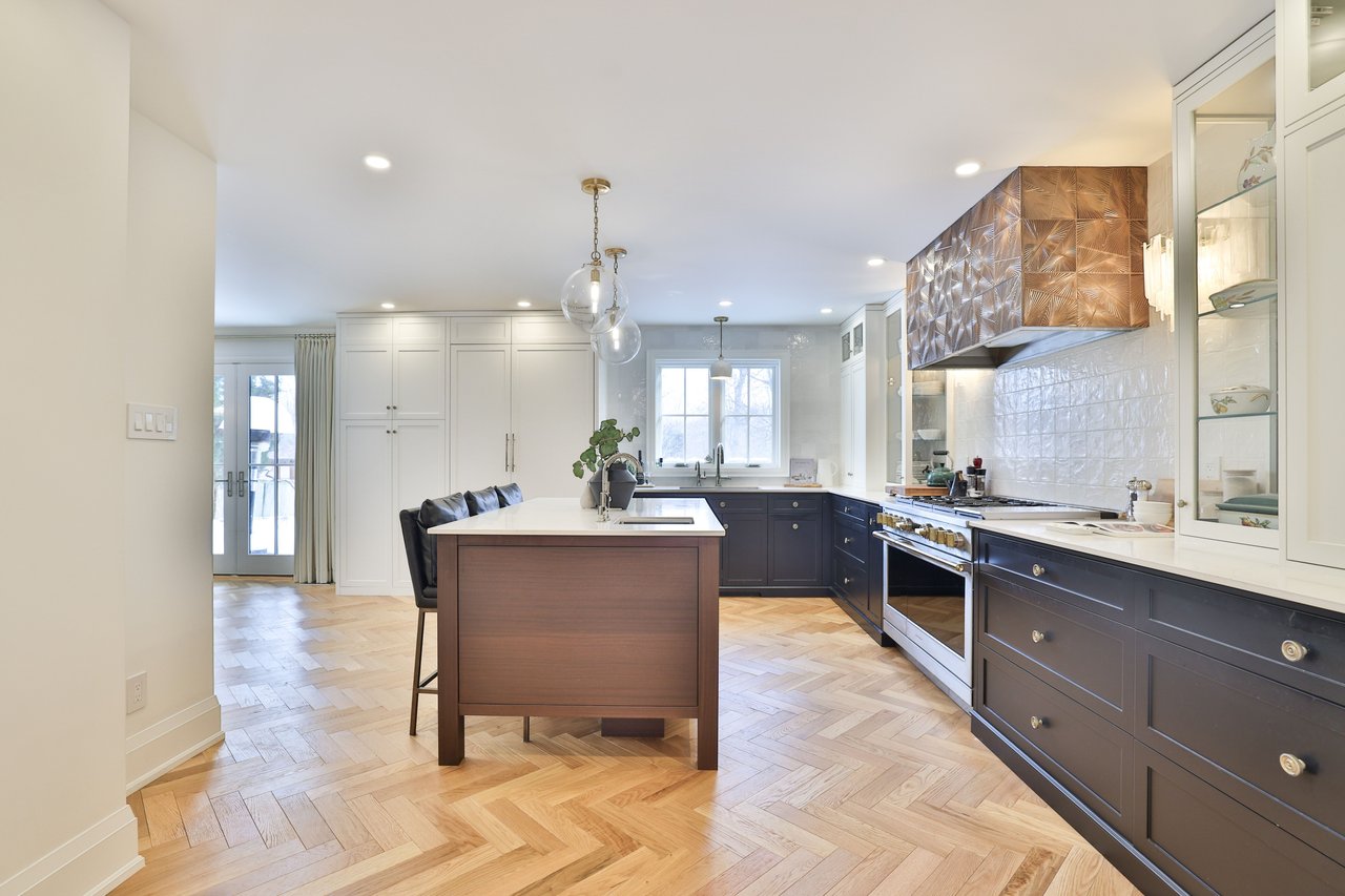 2464 Deer Run Avenue