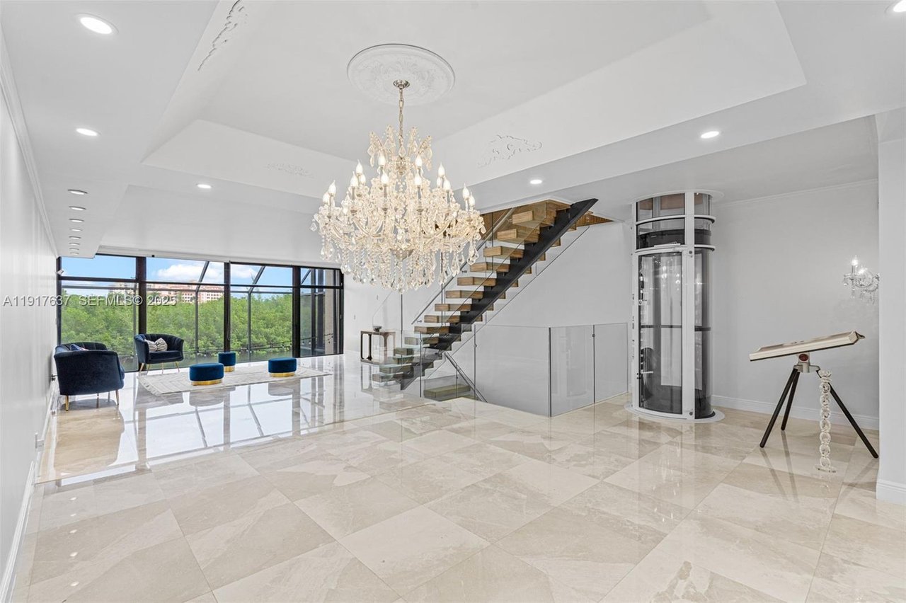 6124-paradise-point-drive-palmetto-bay-floor