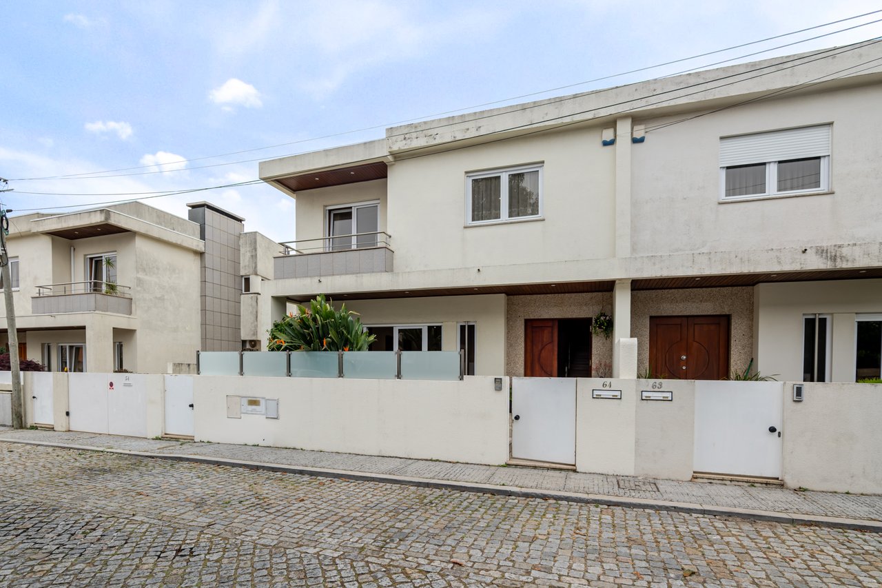 Four-bedroom Villa in Porto