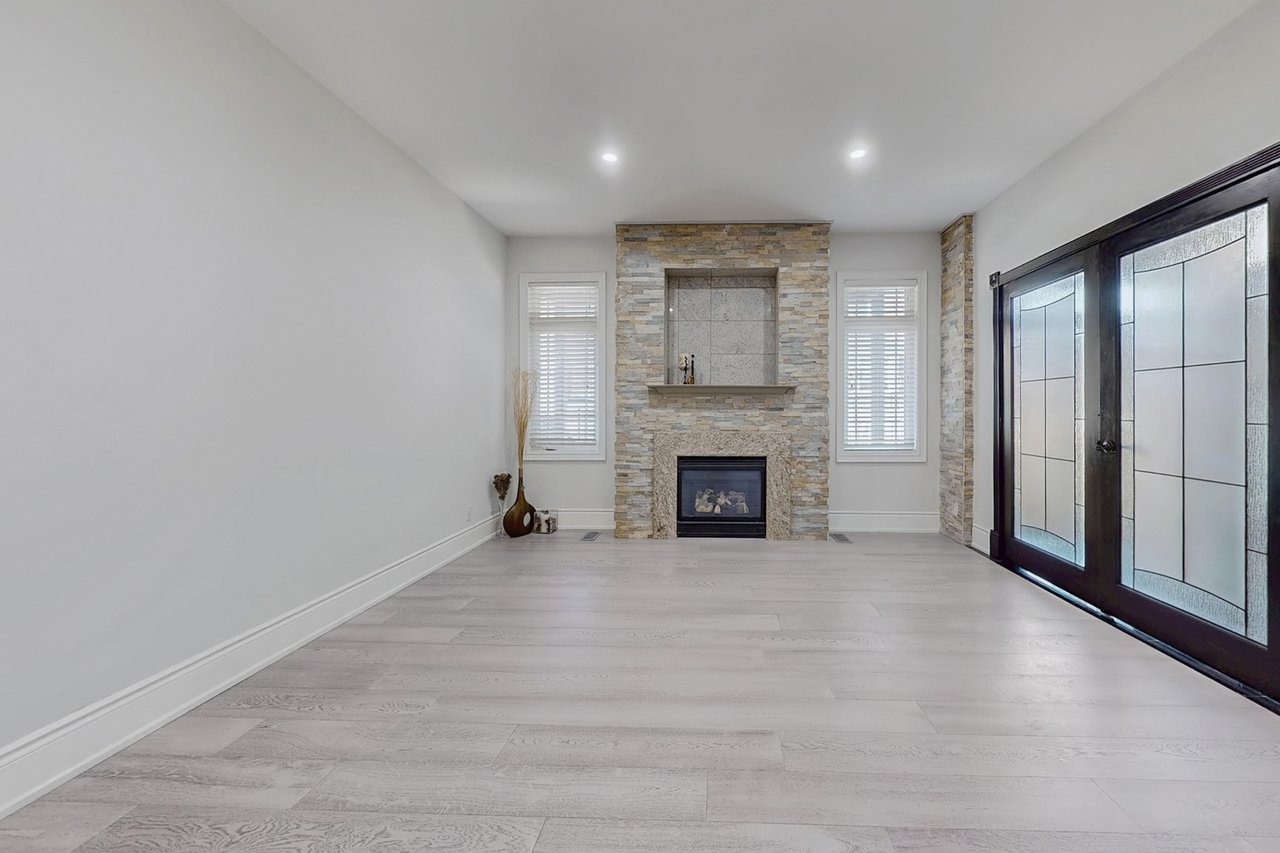 120 Valley Vista Drive