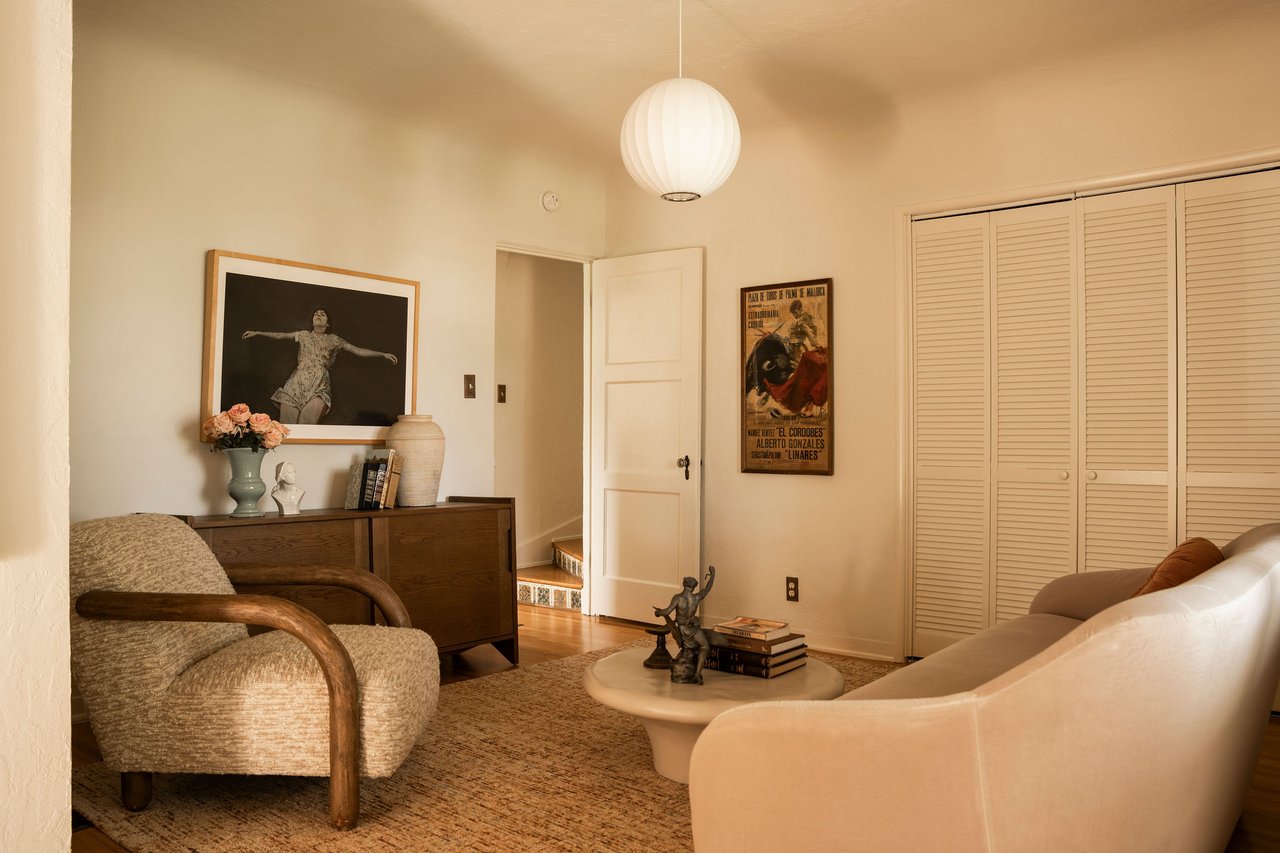 3895 Fredonia in Studio City