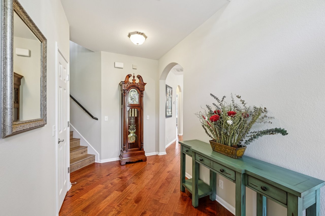 Elegant Condo in Gated community -Great location 
