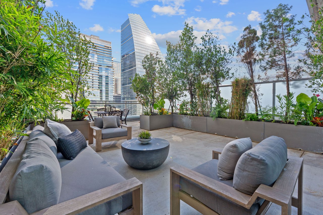 222 West Ave #1005