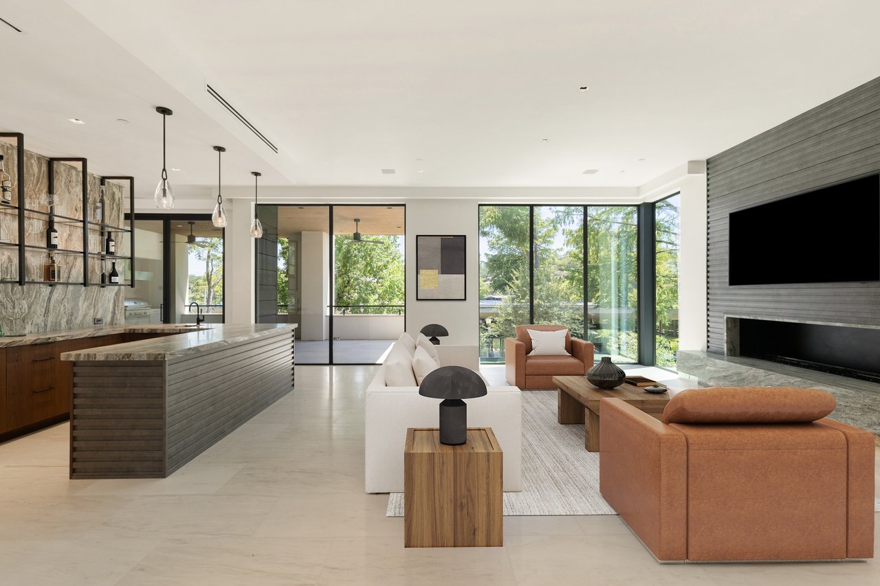 2503 Westlake Dr #301