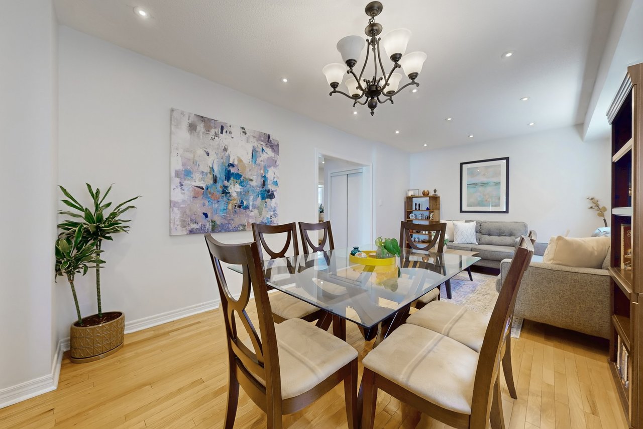 851 Clemens Crescent