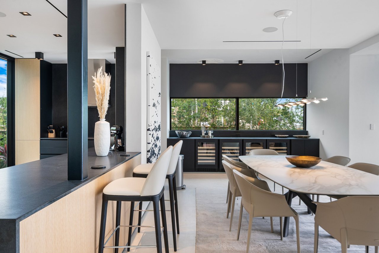 February 2025 | Sabal Development, led by Pascal Nicolai, Finalizes $20.6 Million Sale of Exquisite Venetian Island Estate