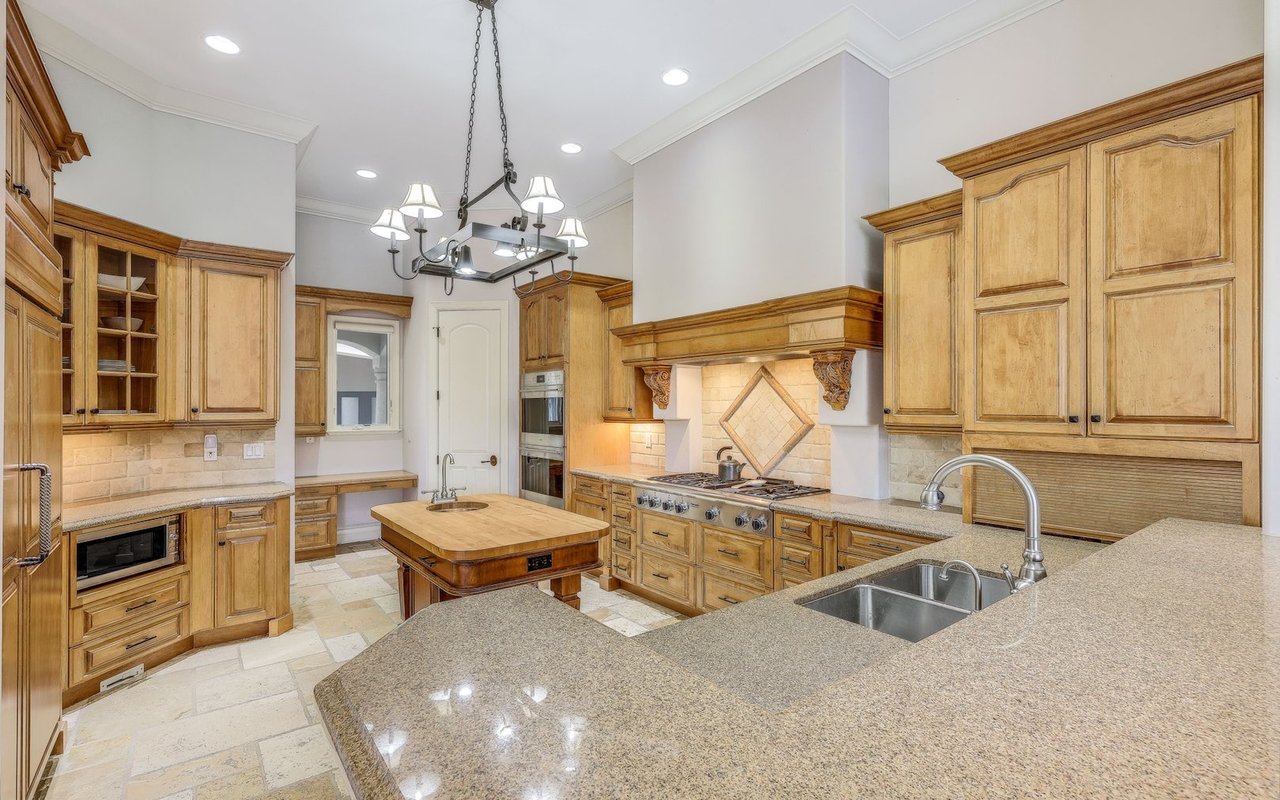 12590 Vittoria Way