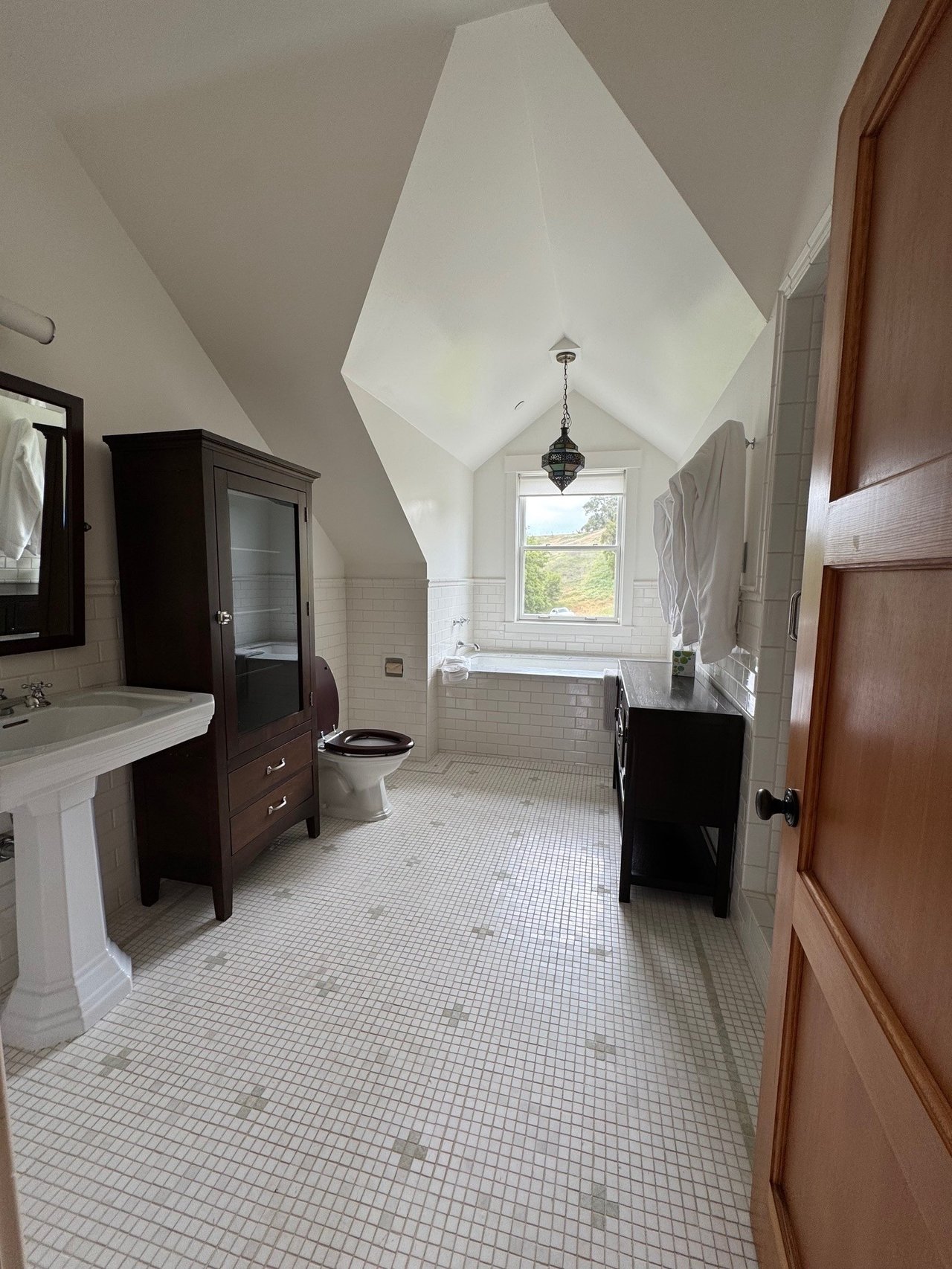 Country Farmhouse for Rent