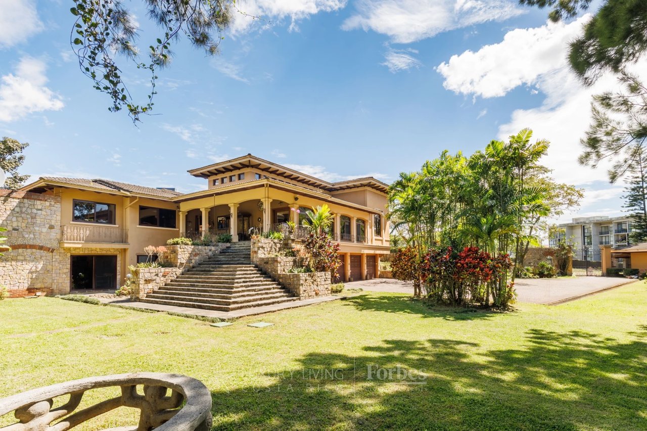 1278 - Valart Estate - An oasis in the city with mixed land use in Real Cariari