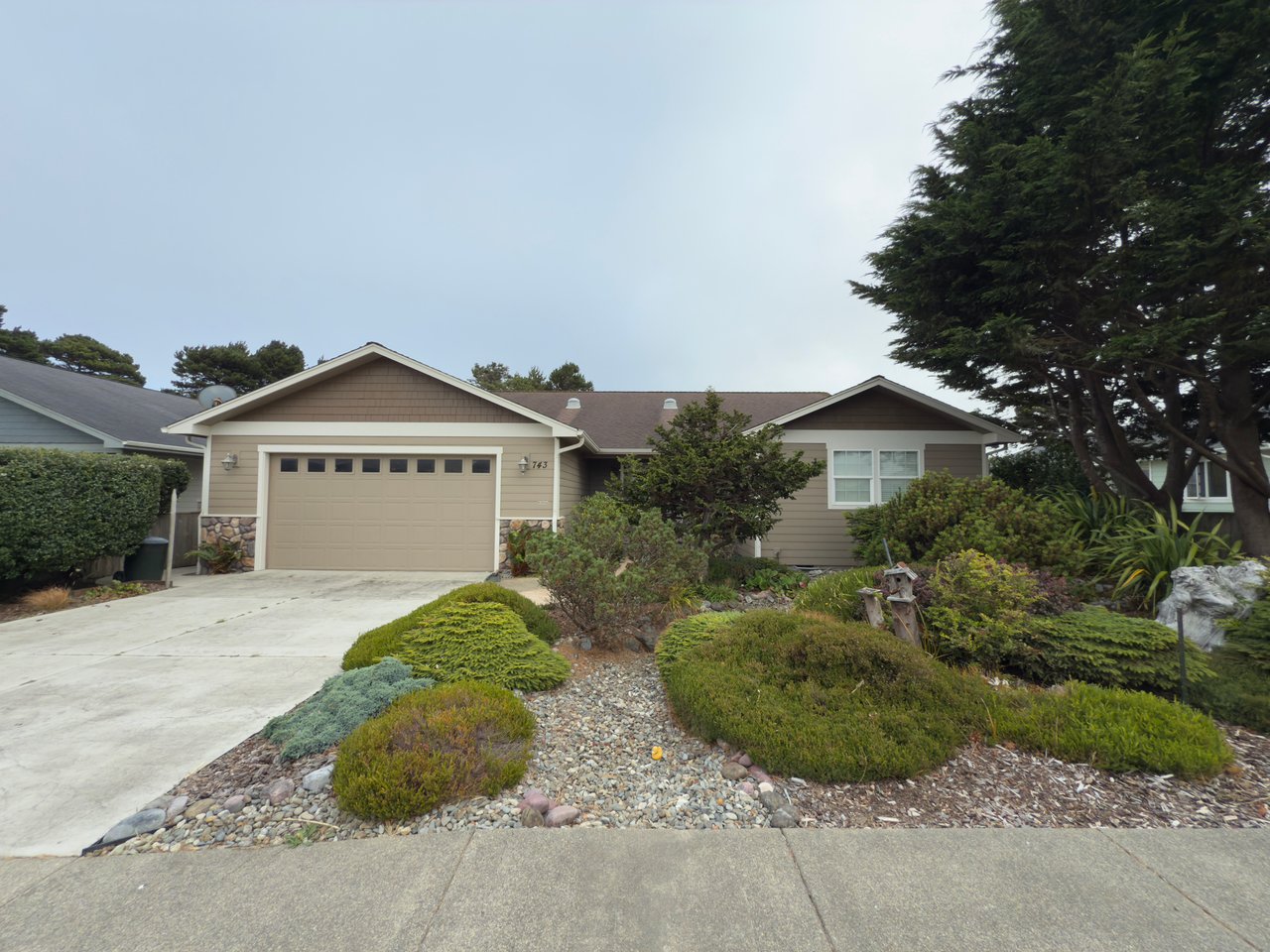 743 ROGERS PL