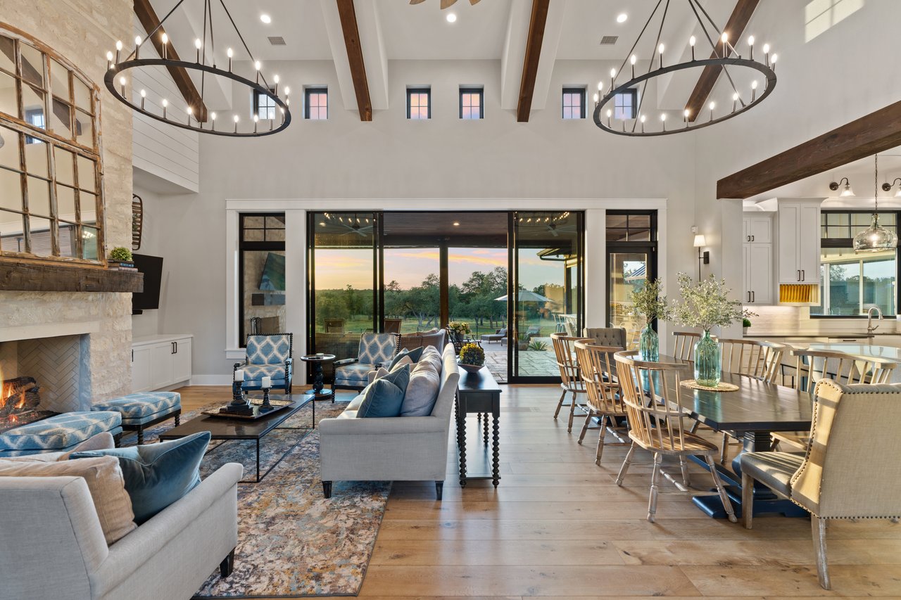 1457 Avenida High View