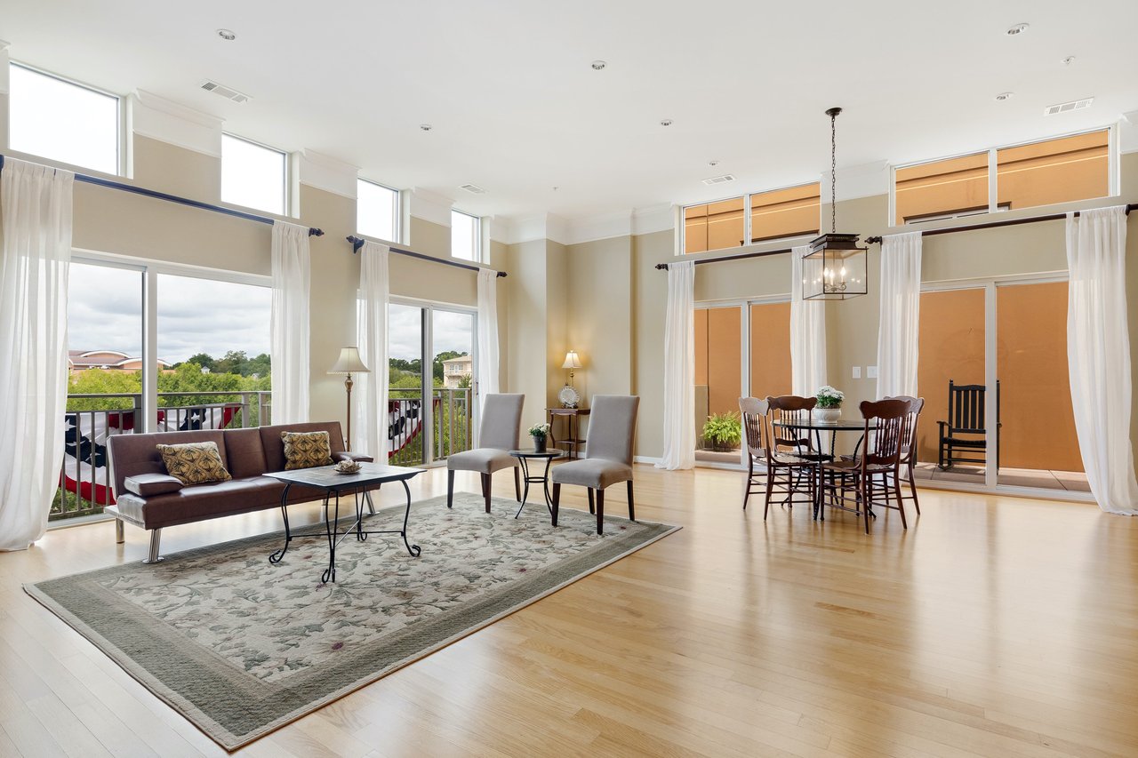 225 Seven Farms Drive 306