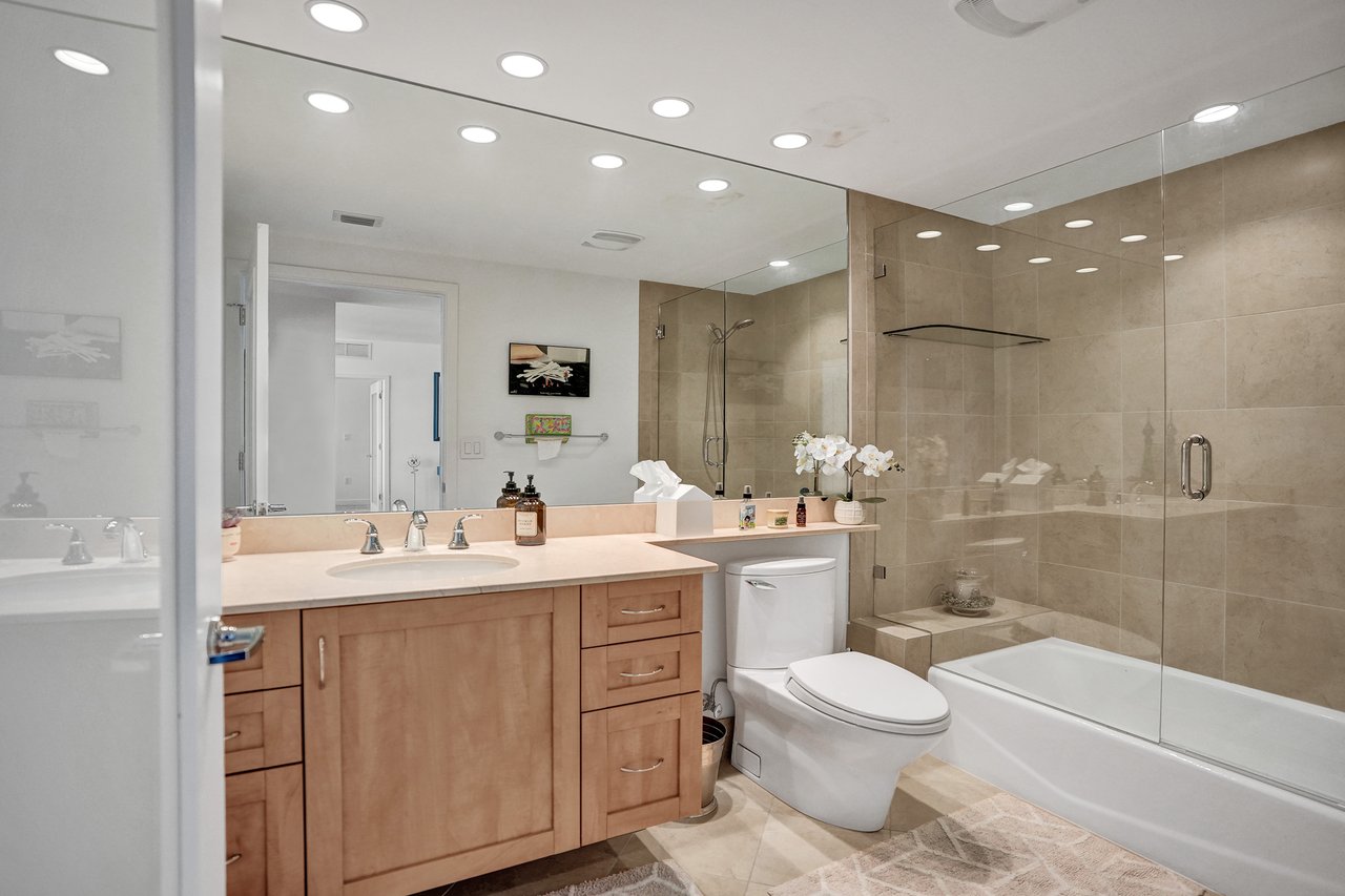 2831 North Ocean Boulevard, Unit 1108N