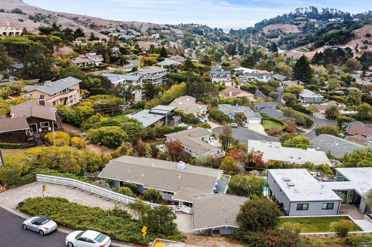 30 Reed Ranch Rd