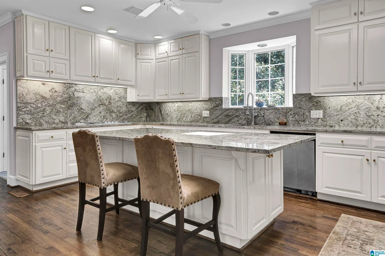 1809 INDIAN CREEK CIR