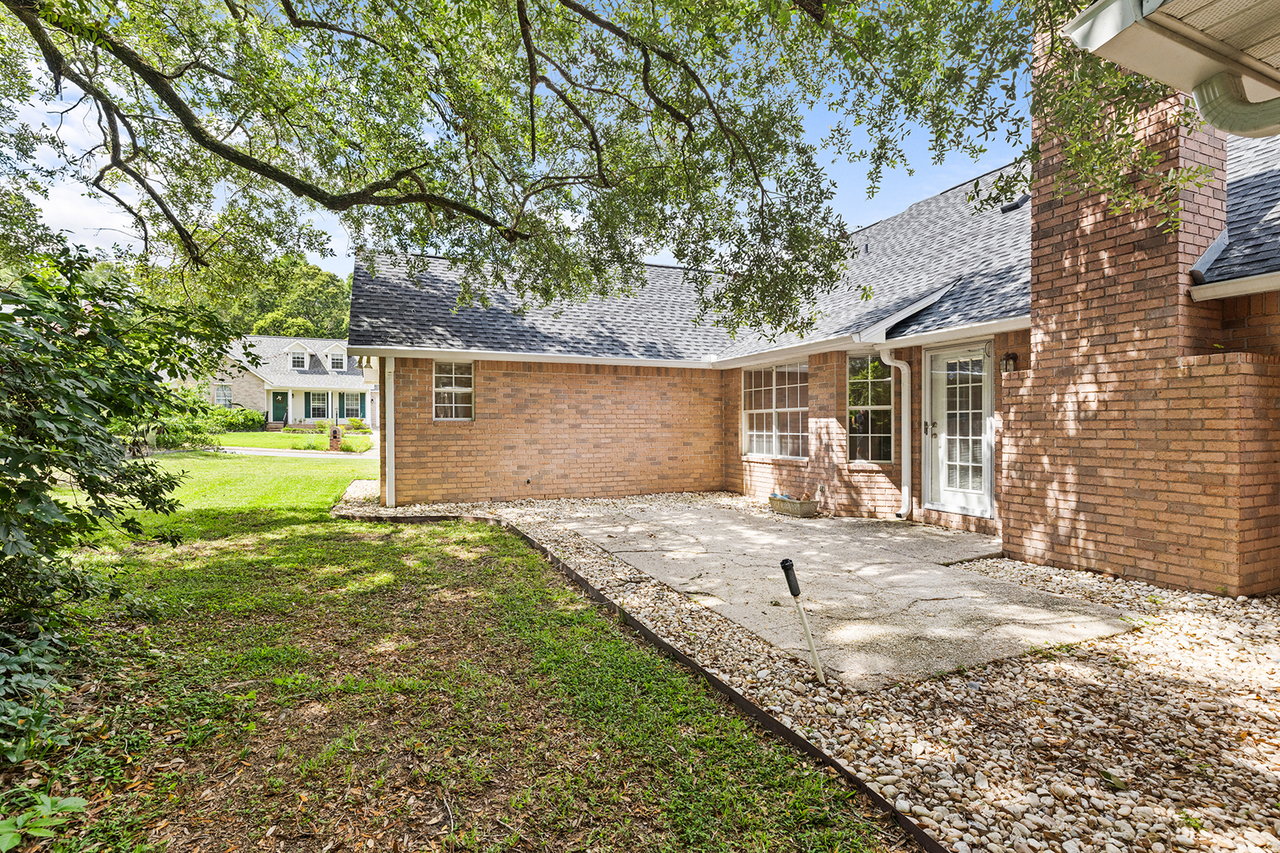 9800 Sourwood Court