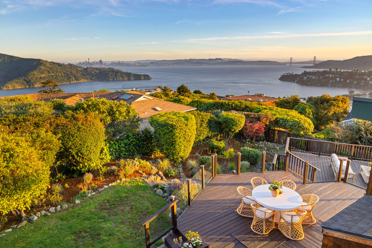 Sweeping Views of San Francisco and the Golden Gate Bridge