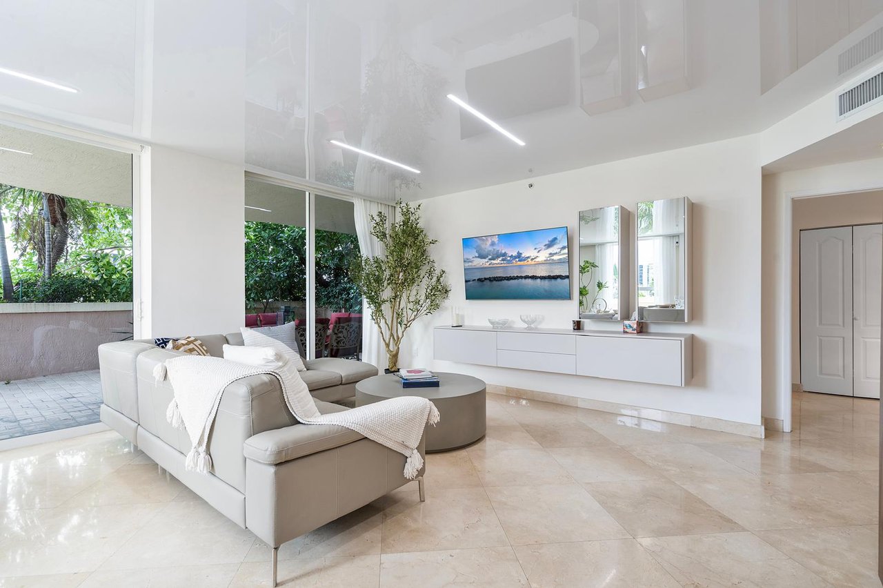 King David Short-Term Rental | Prime Location