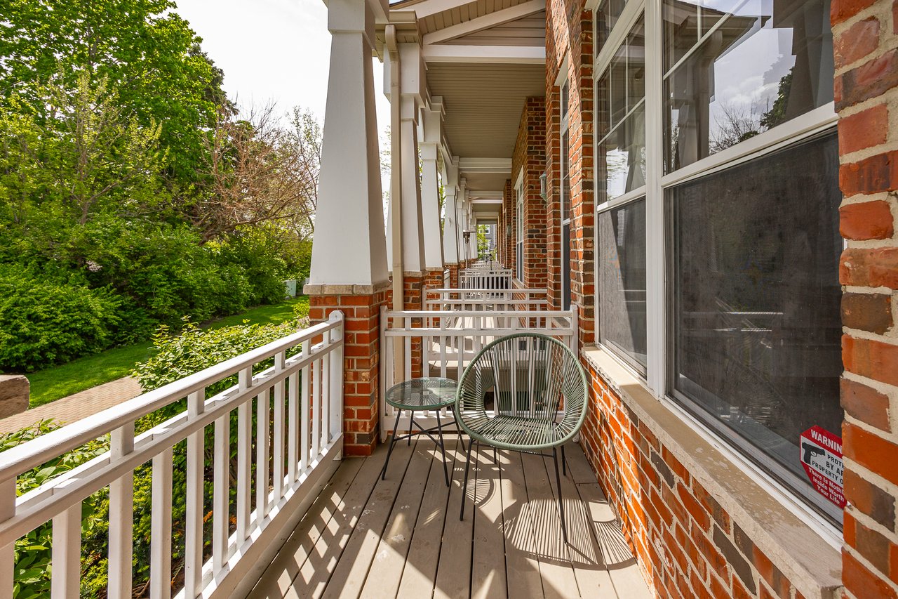 1103 Longwood Dr