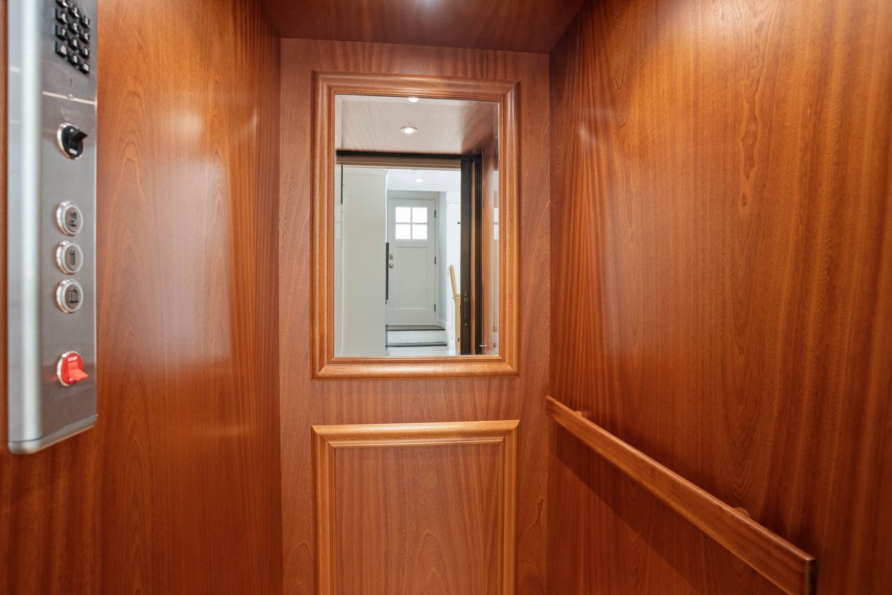 345 Hazelwood Avenue