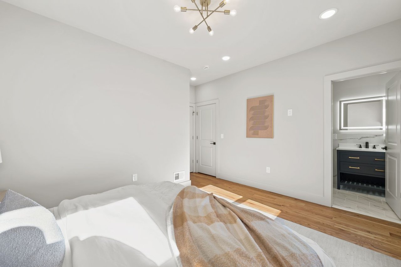 279 Pearsall Ave, Unit 1