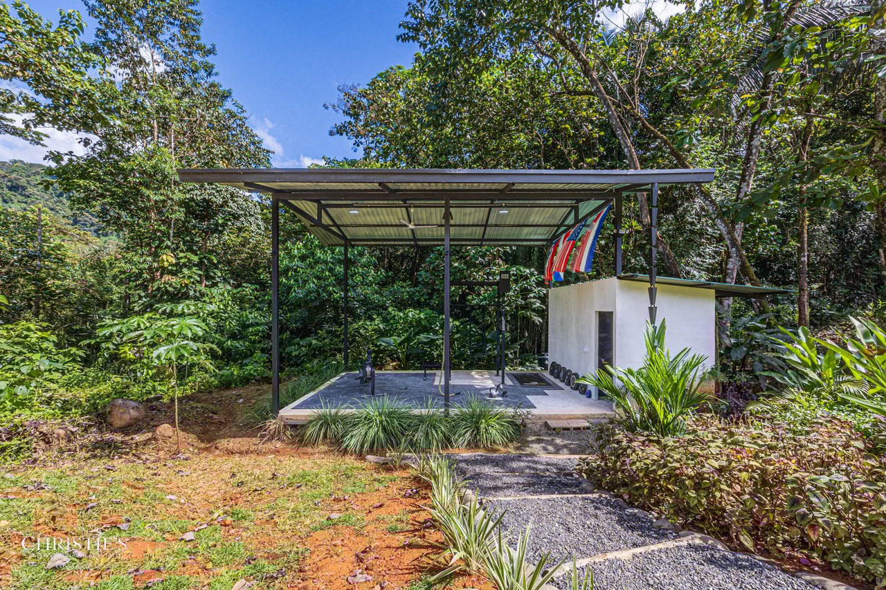 Contemporary Mountain View Villa – 10 Minutes to Playa Dominical