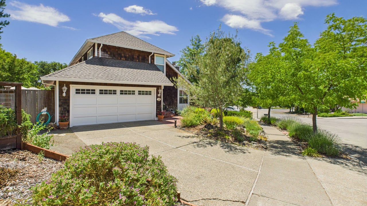 5212 Beaumont Way