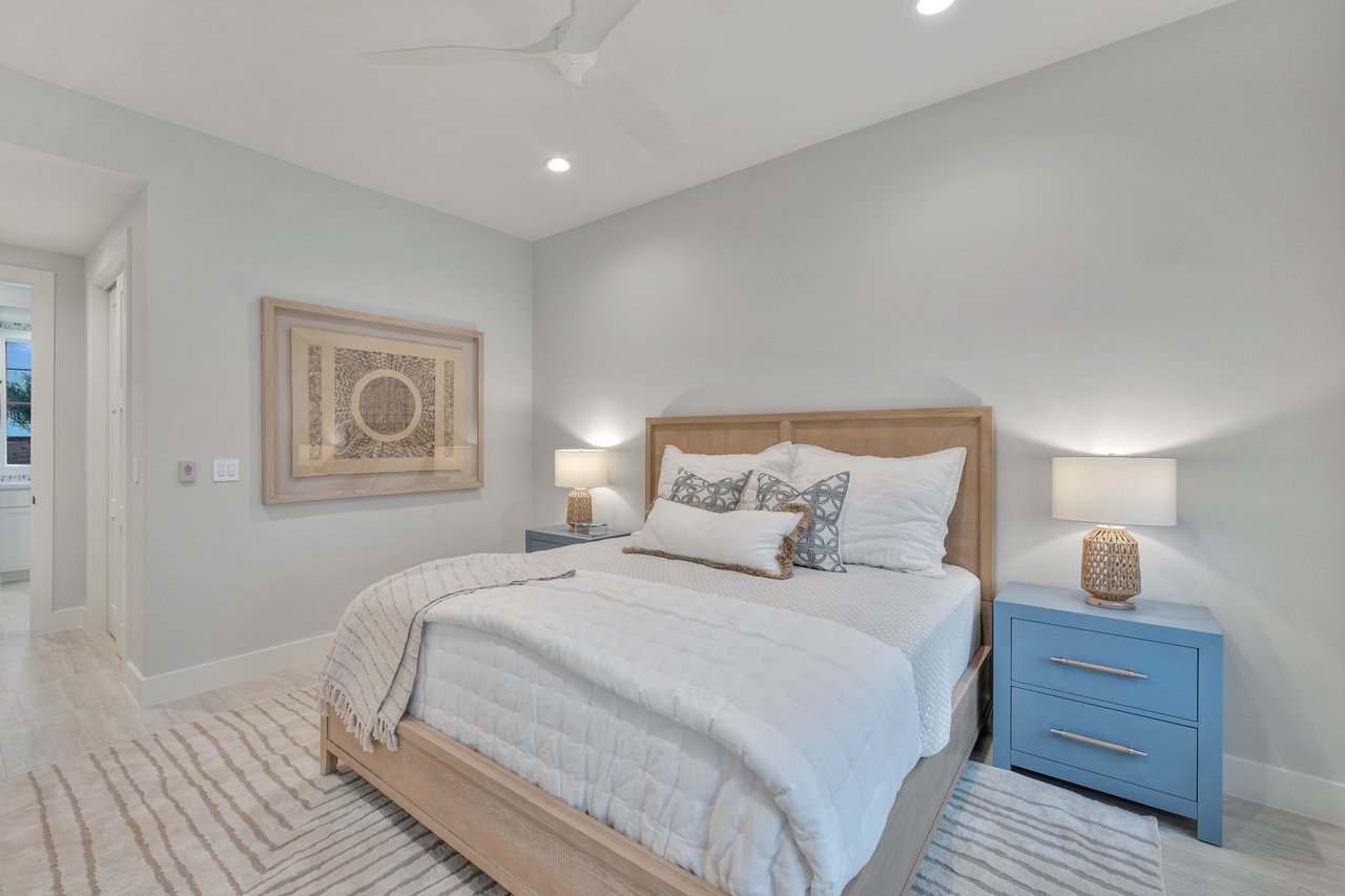 Barefoot Lane, 3476 Sq. Ft.