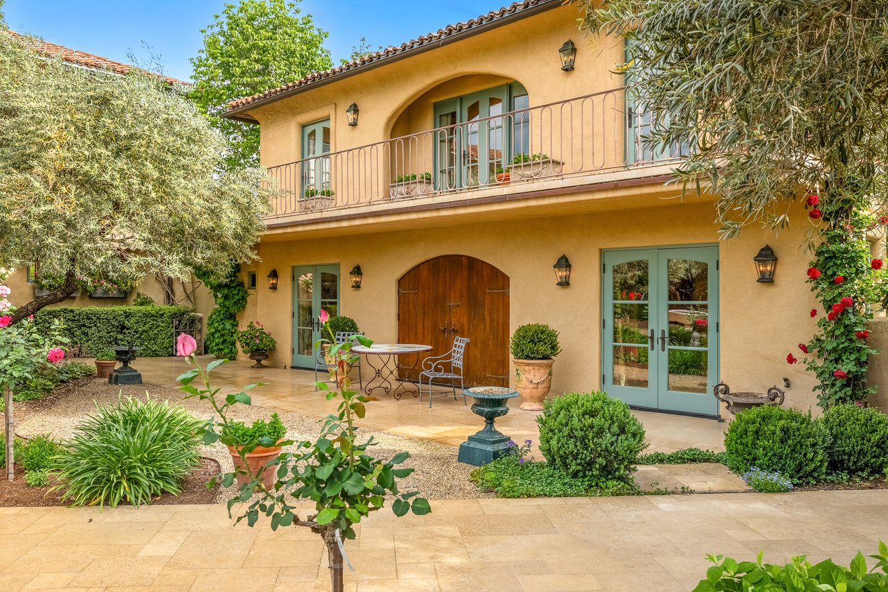 Mills Lane, St. Helena