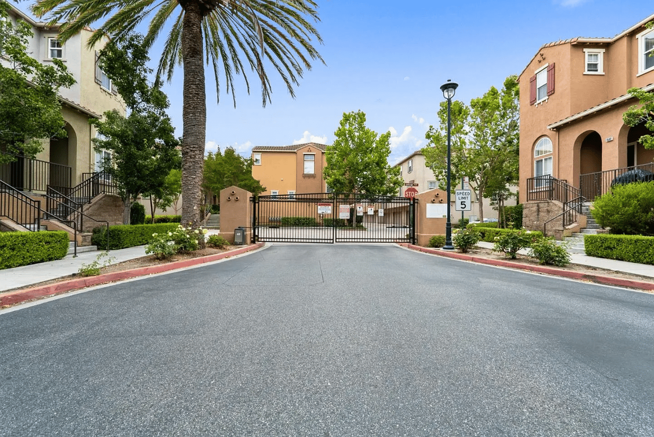 4505 Saint Palais Pl