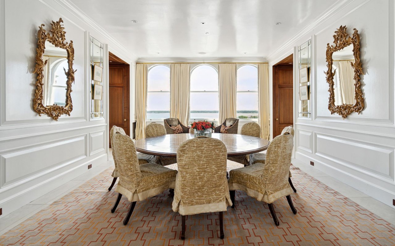 For Sale – Homes with Stunning Dining Rooms
