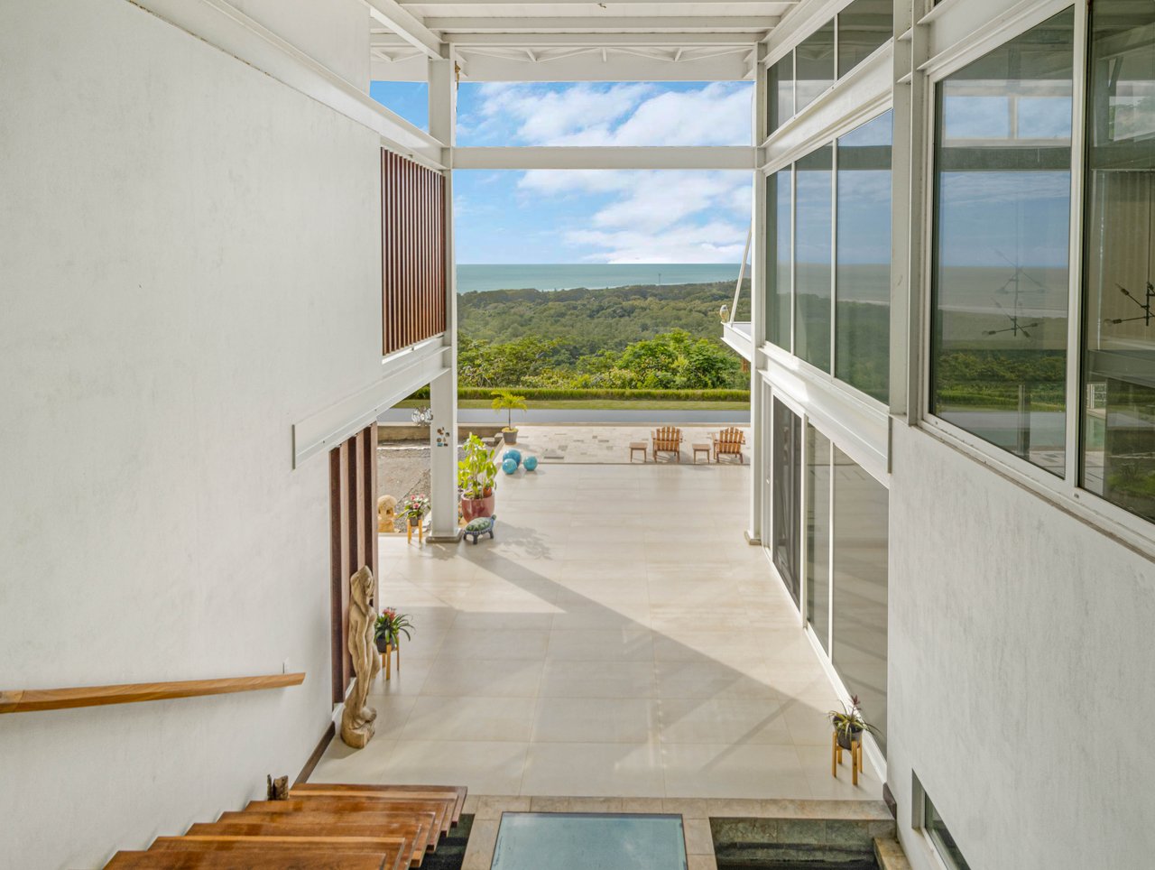 Nativa Contemporary Infinity Views | Luxury Rainforest Estate with Pacific Ocean Views
